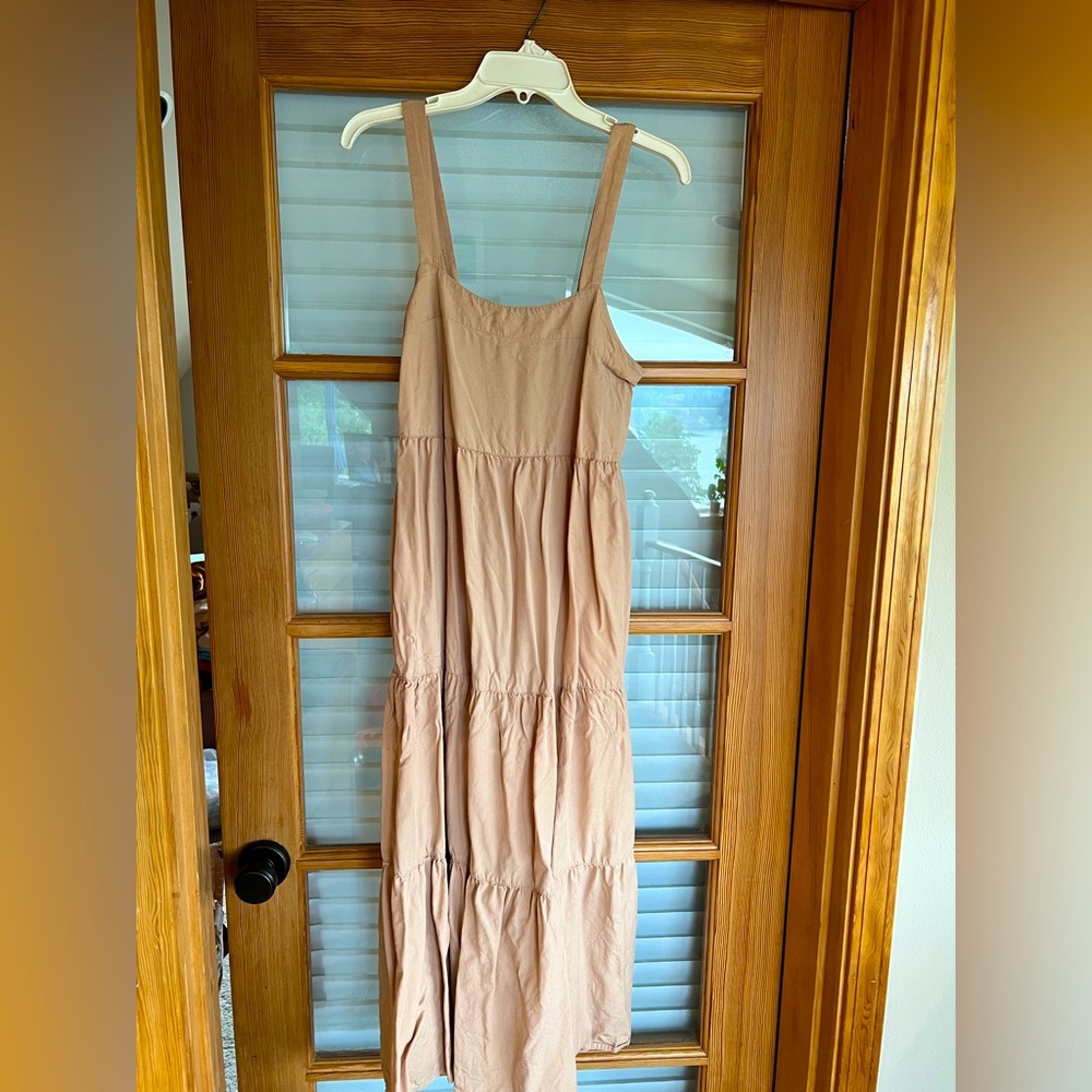 The Drop Tan Tiered Dress, Casual, Midi Length, Size S